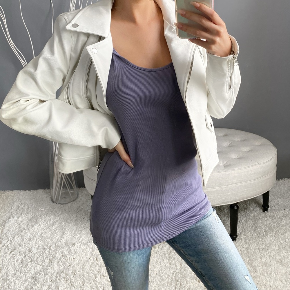 LAST➖TWISTED in Lilac - Picture 5 of 6